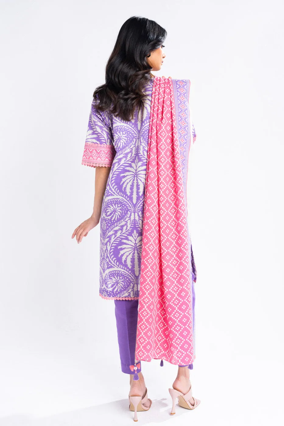 3 Piece Printed Khaddar Suit With Light Khaddar Dupatta