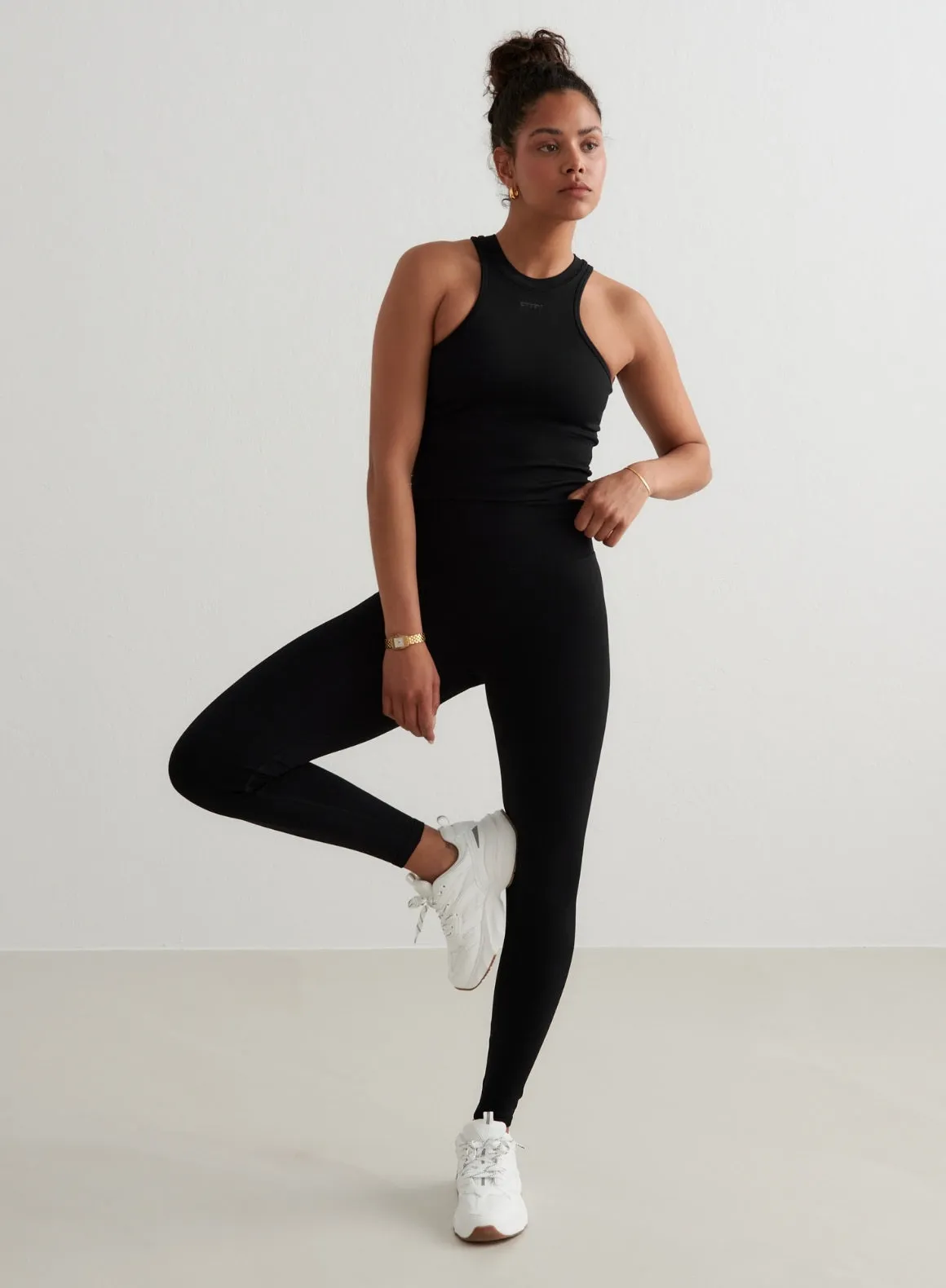 Black Shape Seamless Racerfront Top