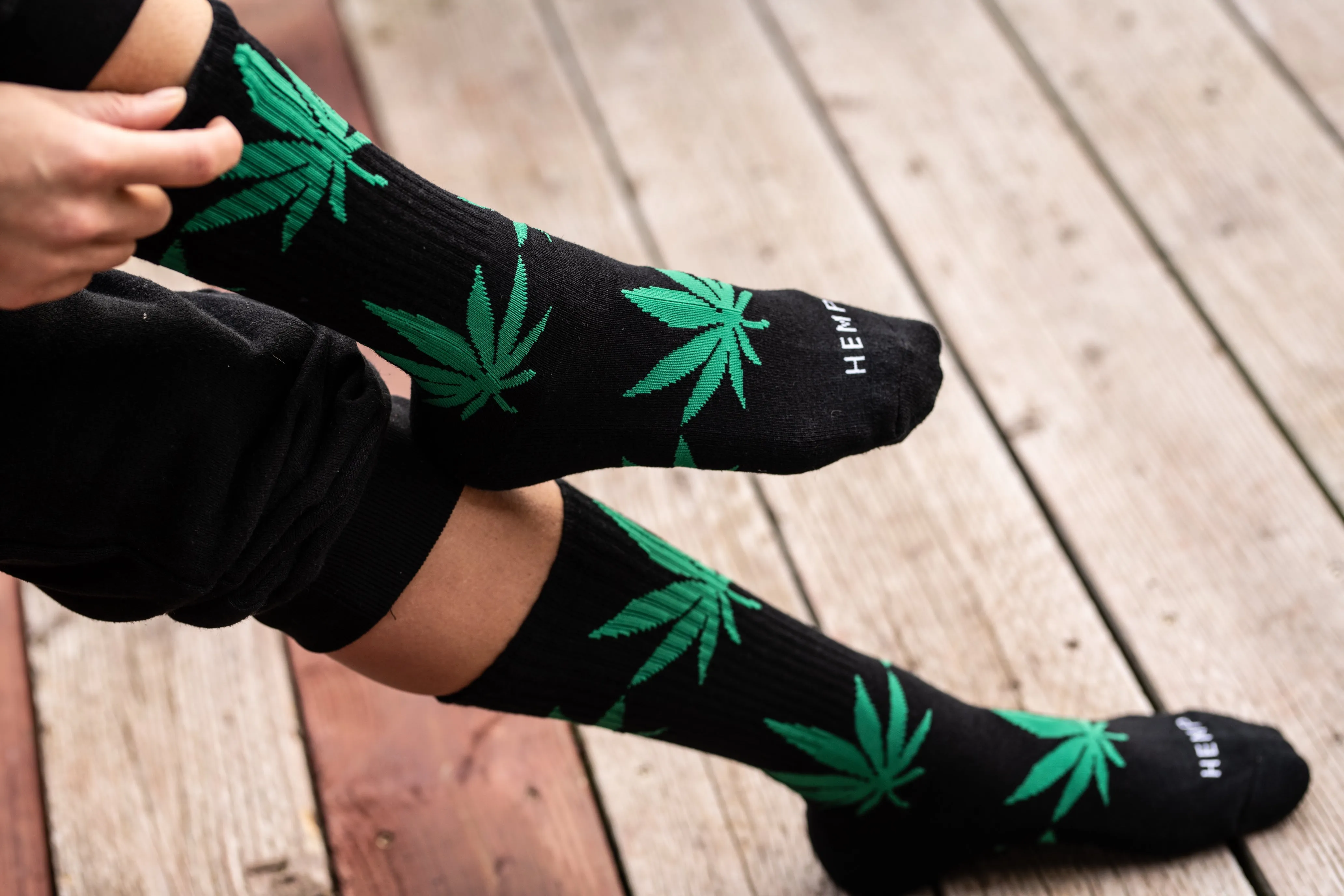 HEMP LUCKY LEAF CREW SOCKS