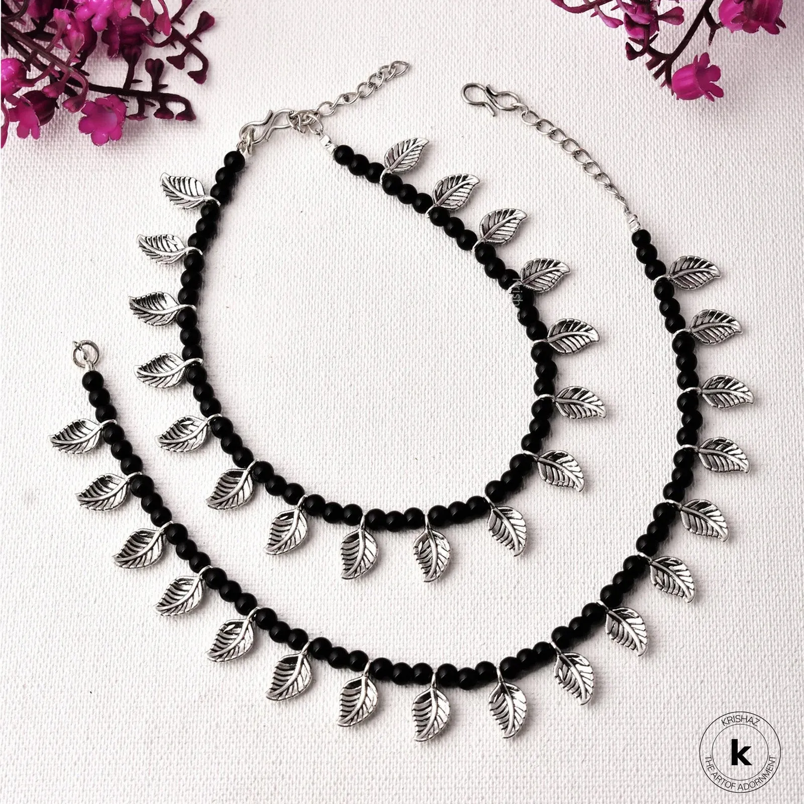 Leaf Black Beaded Anklets