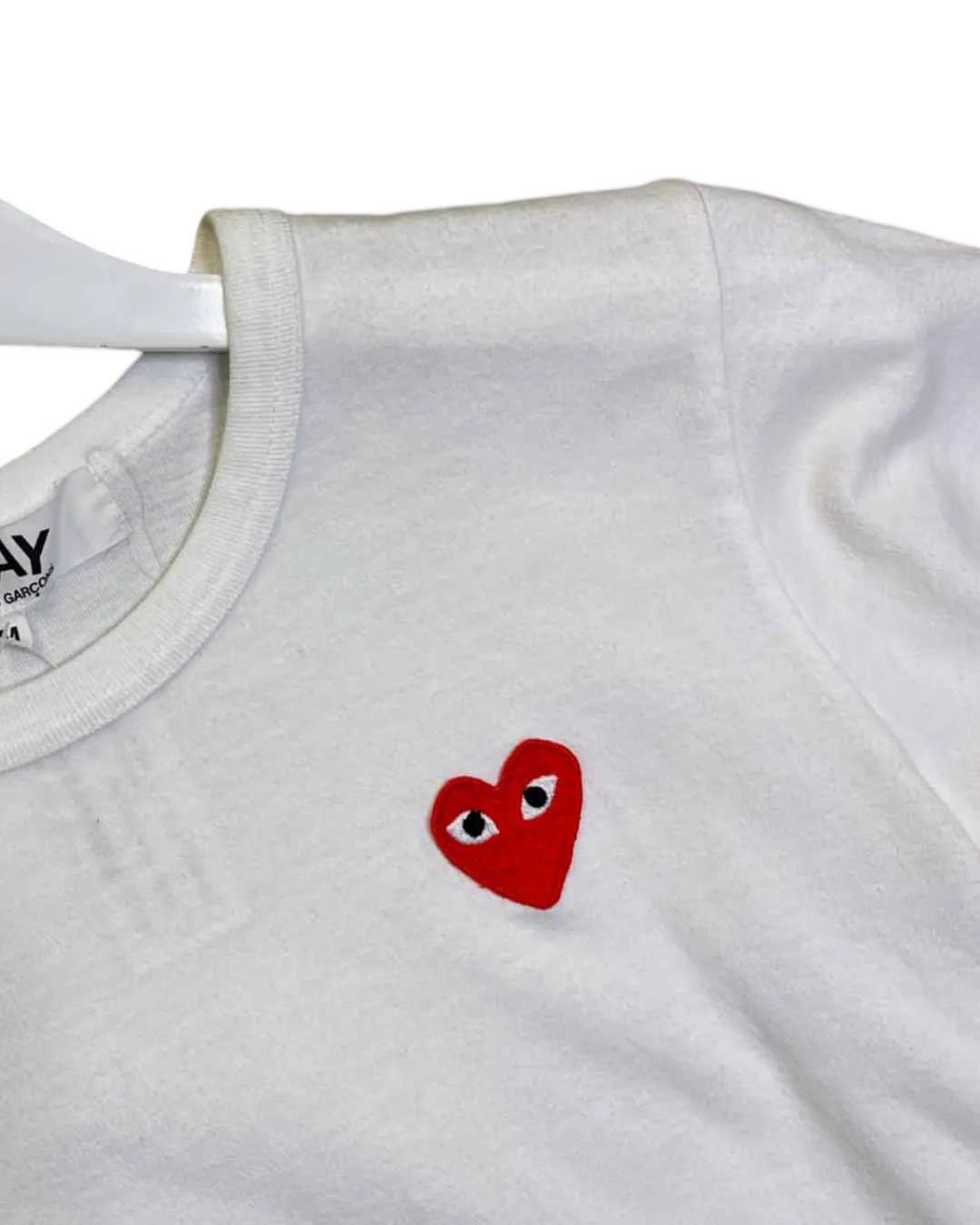 Size M - Comme des Garçons Play T-shirt