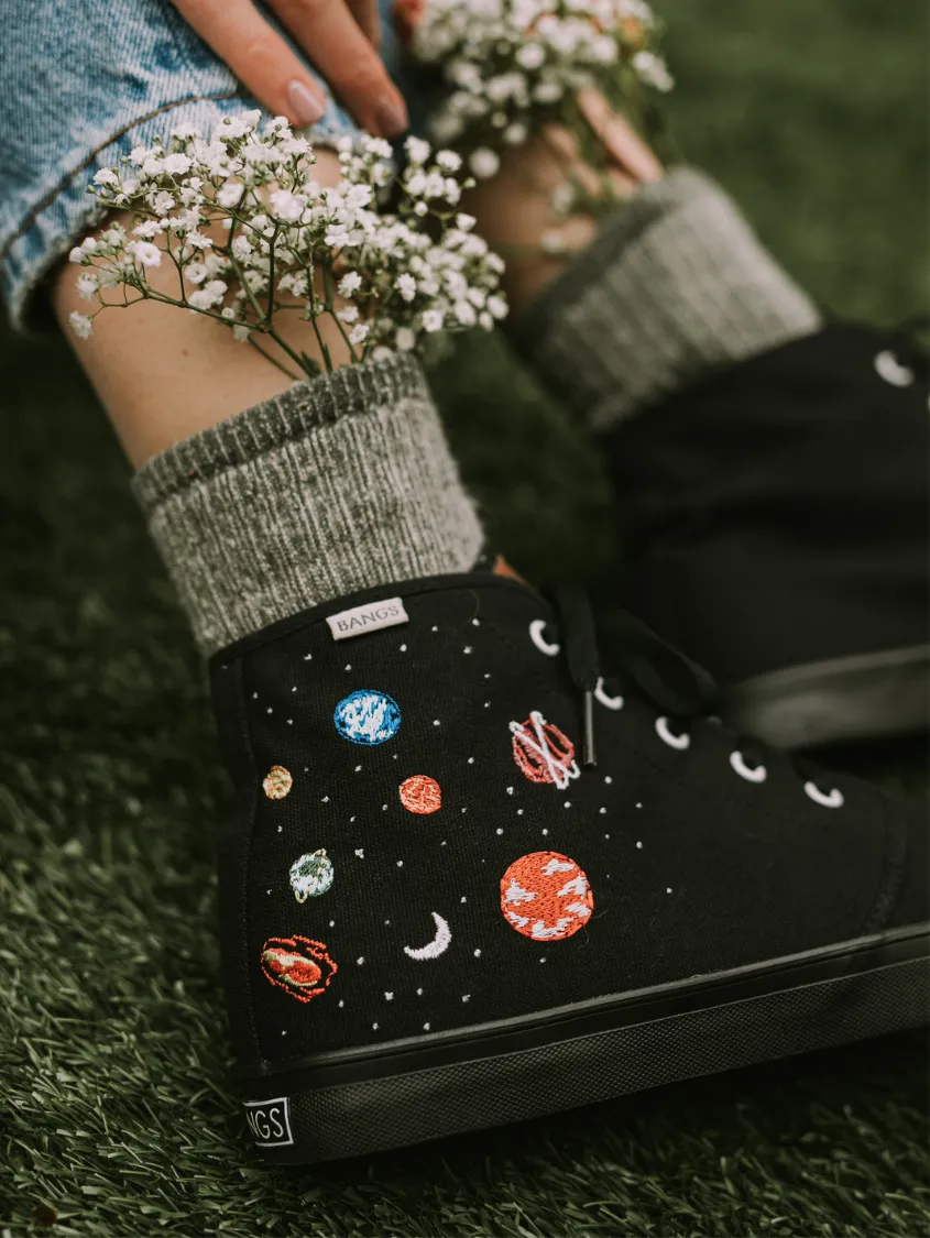 Universe High Top